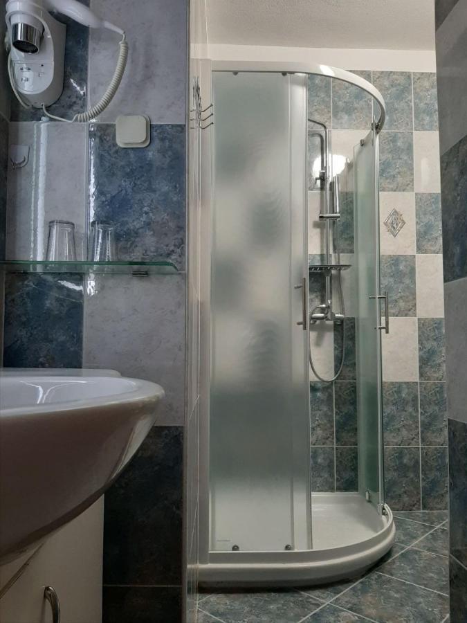 Villa Diana Apartments Пореч Экстерьер фото