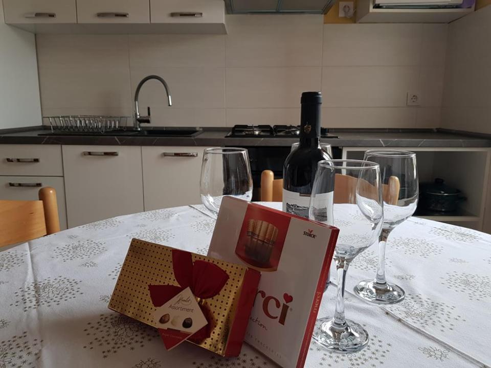 Villa Diana Apartments Пореч Экстерьер фото