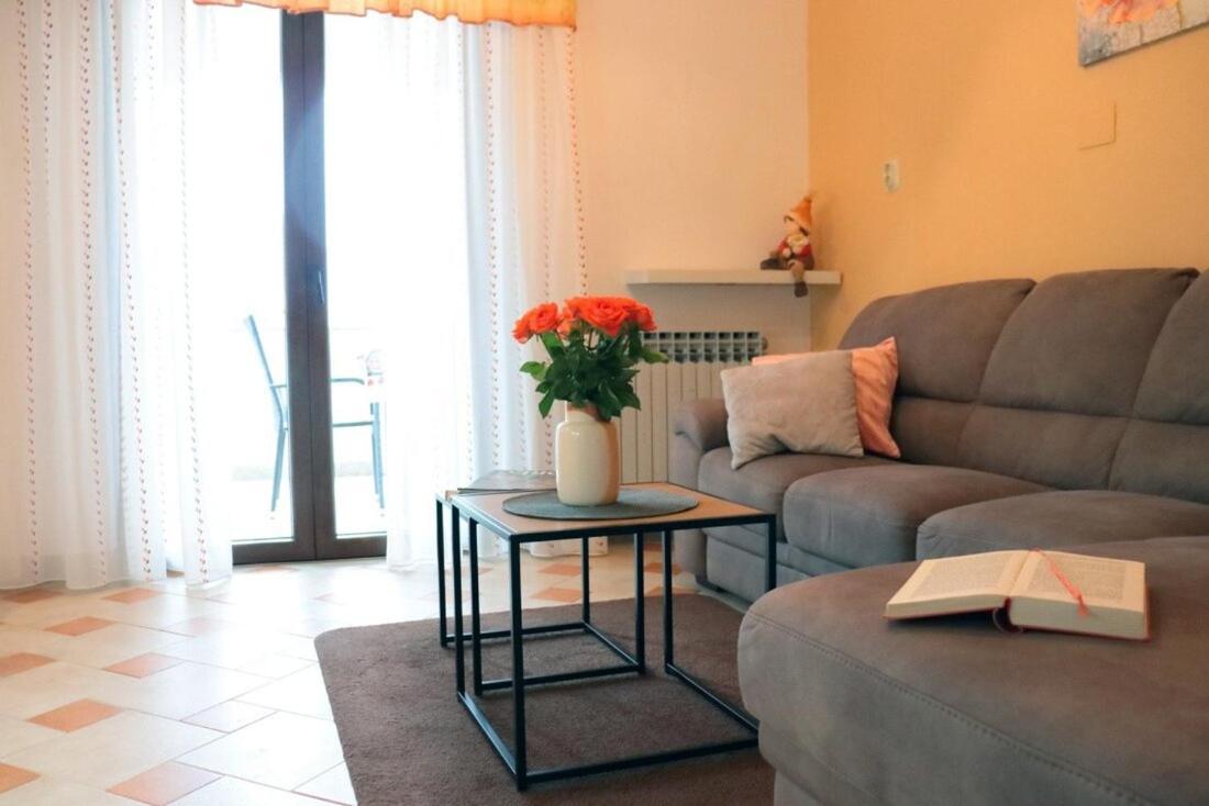 Villa Diana Apartments Пореч Экстерьер фото