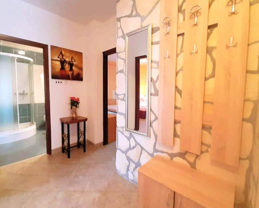 Villa Diana Apartments Пореч Экстерьер фото